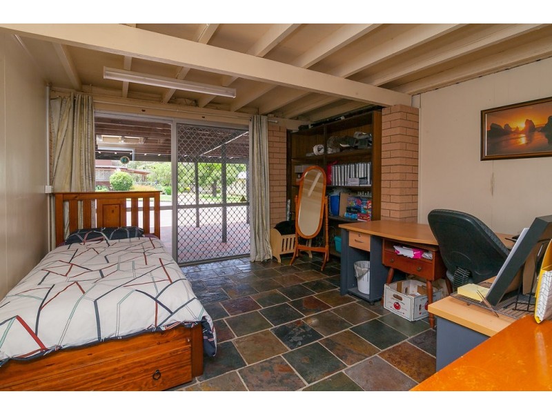 22 Hayes Street, Brassall QLD 4305