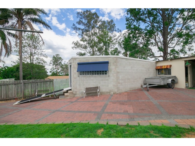 22 Hayes Street, Brassall QLD 4305