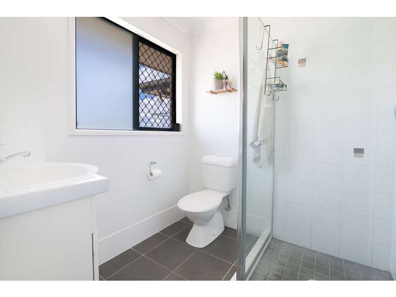 10 Ivory Close, Peak Crossing QLD 4306