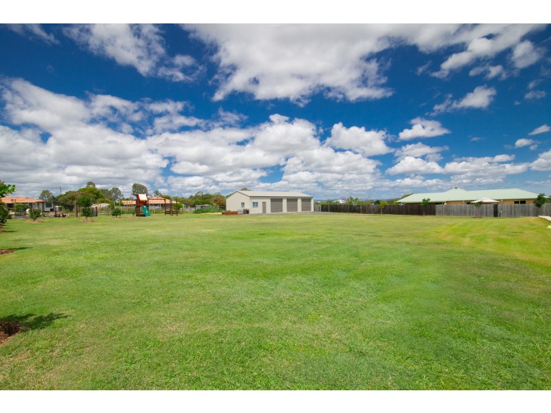 10 Ivory Close, Peak Crossing QLD 4306