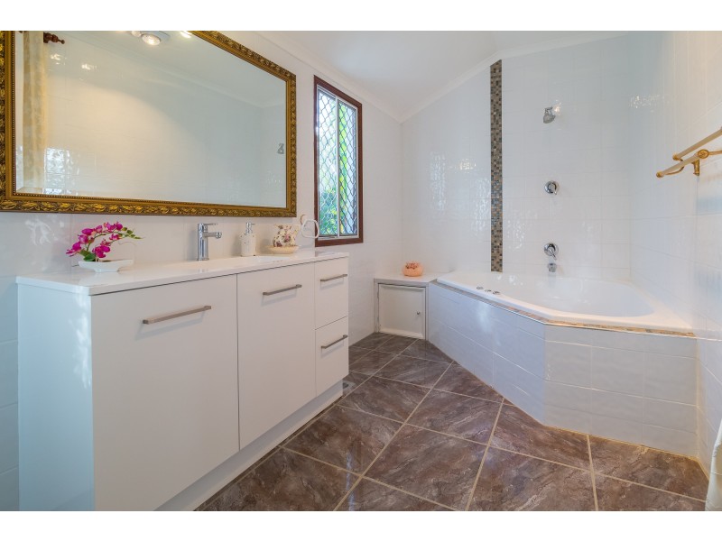 7 Finimore Street, Tivoli QLD 4305