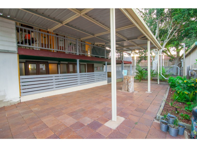 6 Feeney Lane, East Ipswich QLD 4305