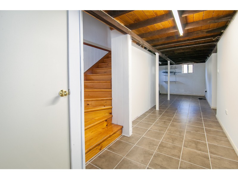 6 Feeney Lane, East Ipswich QLD 4305