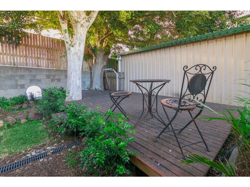 6 Feeney Lane, East Ipswich QLD 4305