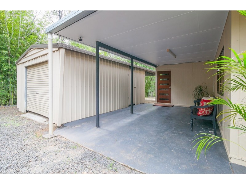 129 Velvet Street, Pine Mountain QLD 4306
