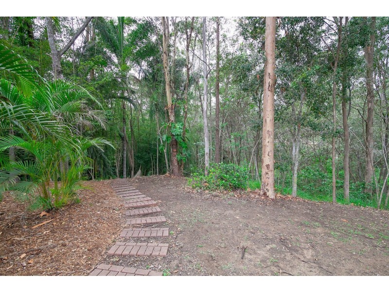 129 Velvet Street, Pine Mountain QLD 4306