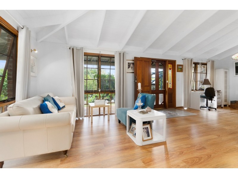 7 Kardina Court, Karana Downs QLD 4306