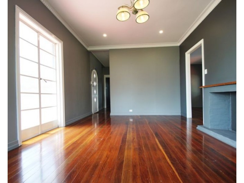 12 Rowland Terrace, Sadliers Crossing QLD 4305