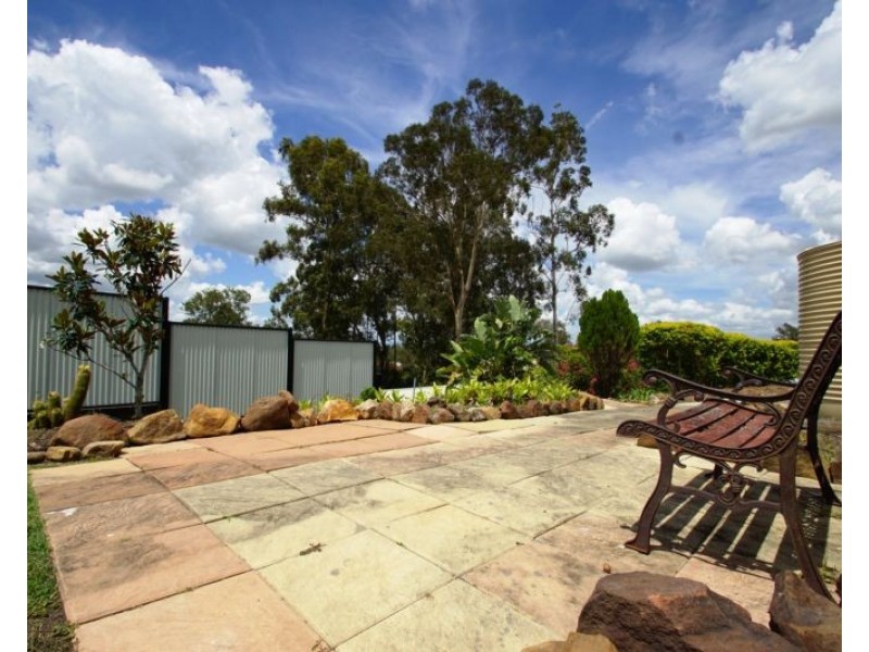 12 Rowland Terrace, Sadliers Crossing QLD 4305