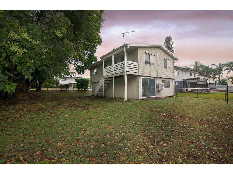 26 Raceview Street, Raceview QLD 4305