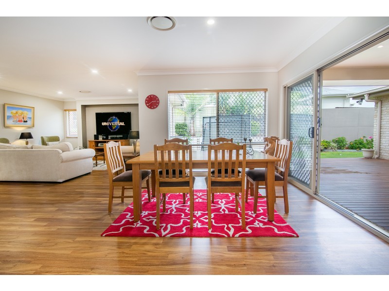 8 Emerson Crescent, Brassall QLD 4305