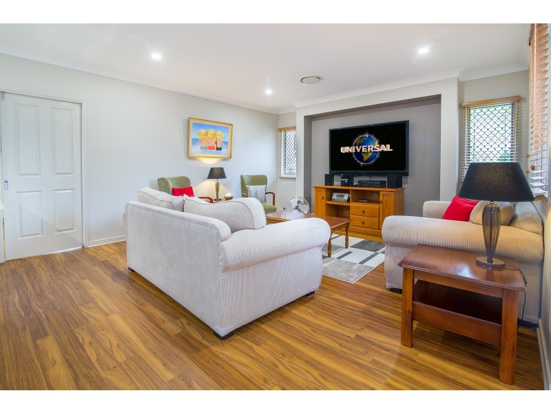 8 Emerson Crescent, Brassall QLD 4305