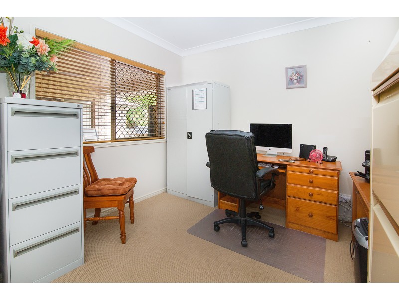 8 Emerson Crescent, Brassall QLD 4305