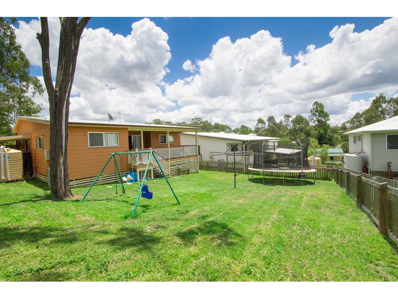 11 Chalmers Place, North Ipswich QLD 4305