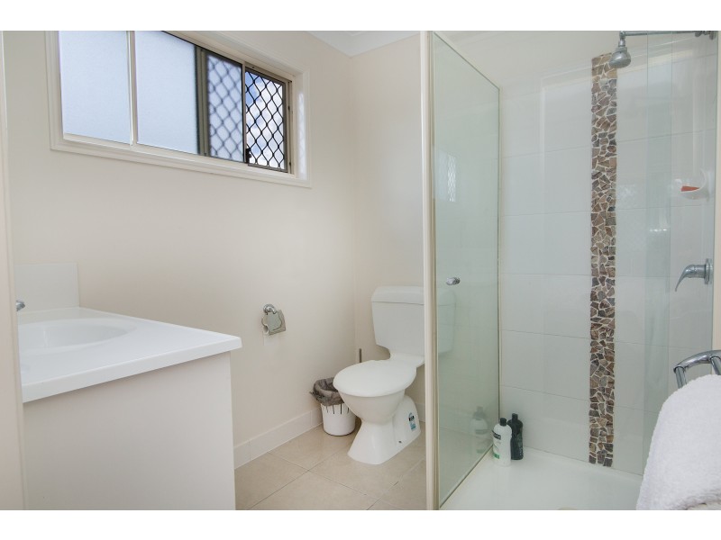 11 Chalmers Place, North Ipswich QLD 4305