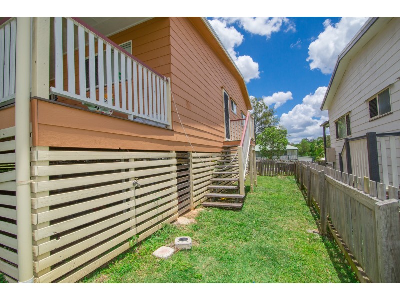 11 Chalmers Place, North Ipswich QLD 4305