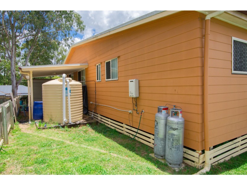 11 Chalmers Place, North Ipswich QLD 4305