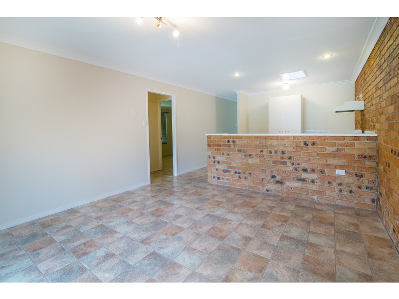 2/25 Kingston Way, Raceview QLD 4305