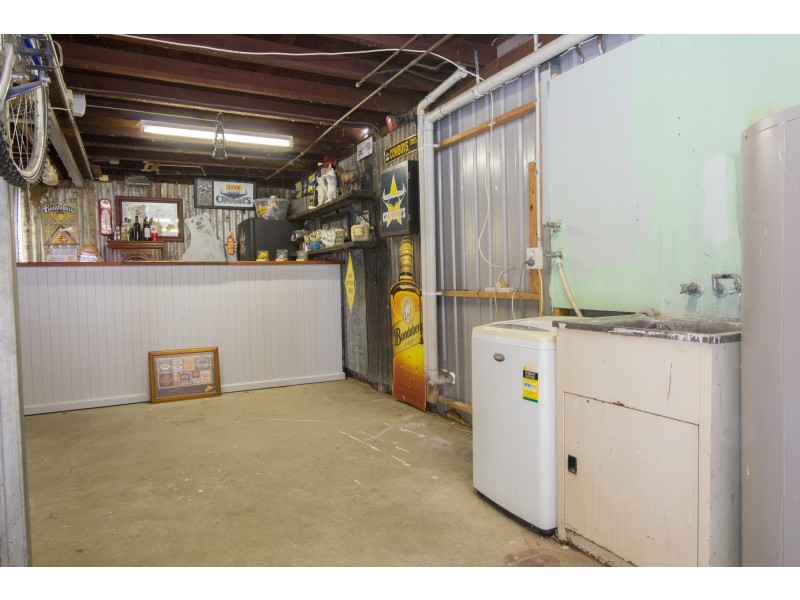 17 Wentworth Street, Leichhardt QLD 4305