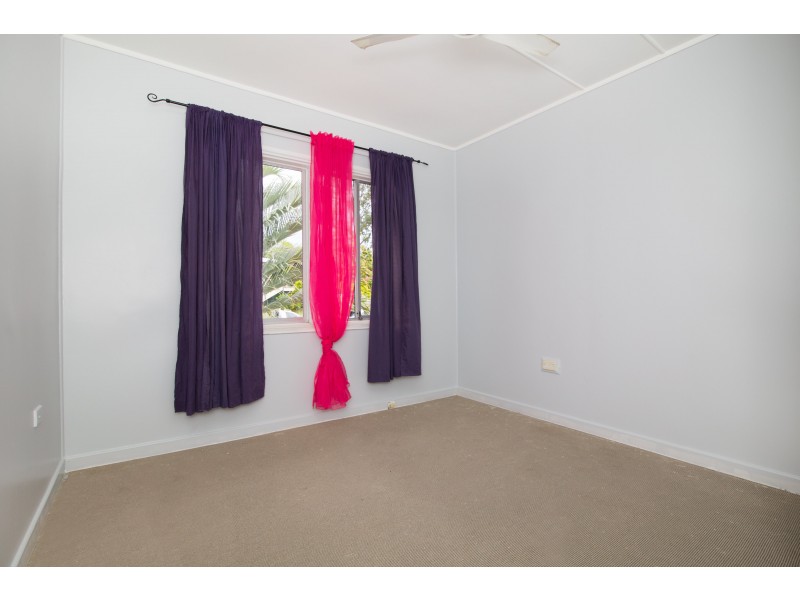 17 Wentworth Street, Leichhardt QLD 4305