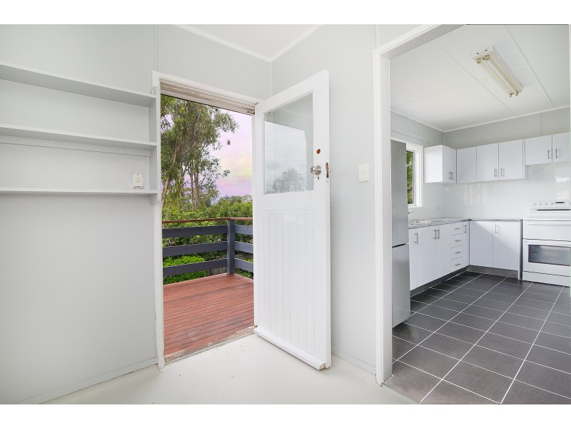 17 Wentworth Street, Leichhardt QLD 4305