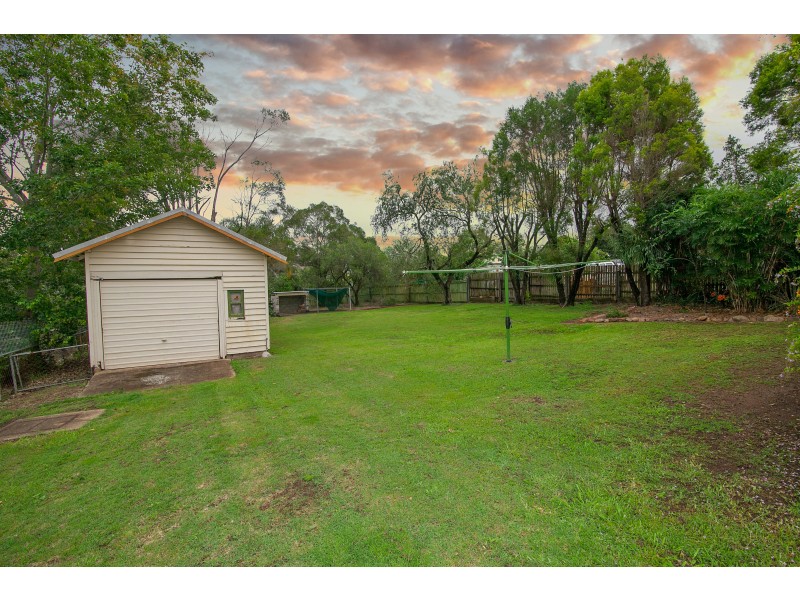 55 Alice Street, Silkstone QLD 4304