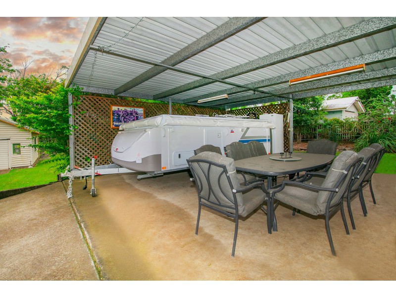 55 Alice Street, Silkstone QLD 4304