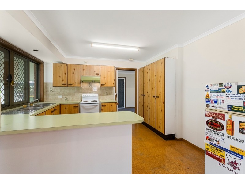 3 Velvet Street, Pine Mountain QLD 4306