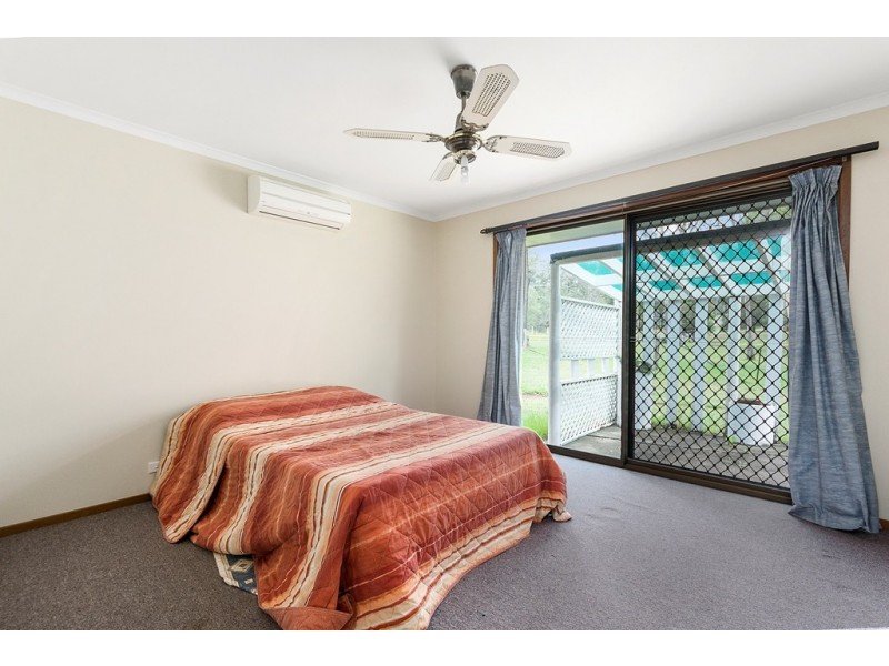 3 Velvet Street, Pine Mountain QLD 4306