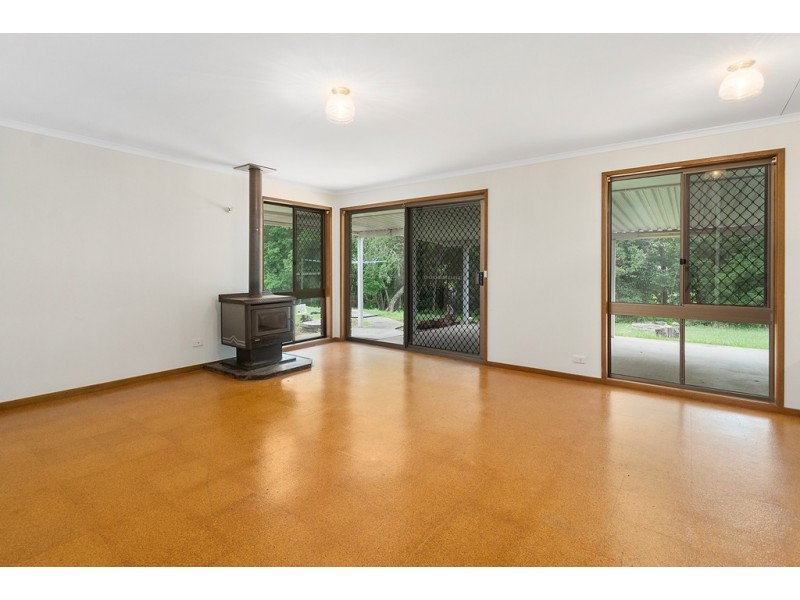 3 Velvet Street, Pine Mountain QLD 4306