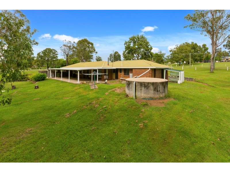 3 Velvet Street, Pine Mountain QLD 4306