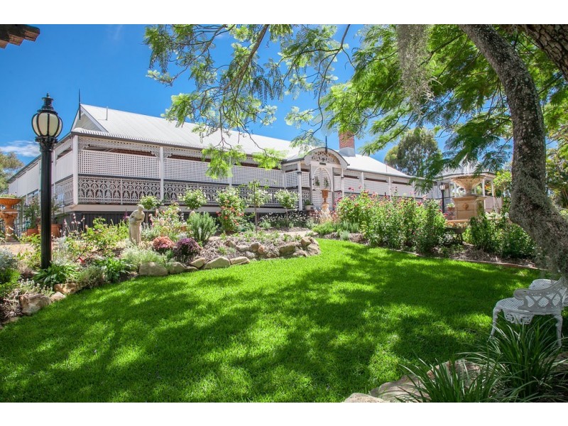 35 Allawah Road, Chuwar QLD 4306