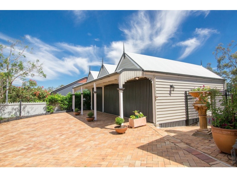 35 Allawah Road, Chuwar QLD 4306