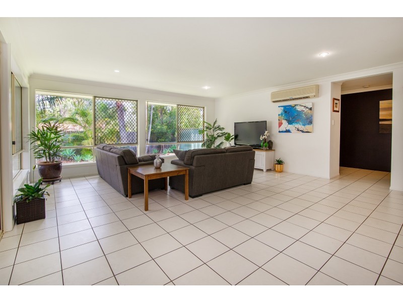 6 Ranken Court, Brassall QLD 4305