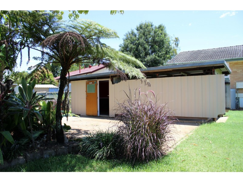 3 Lawson Street, Leichhardt QLD 4305