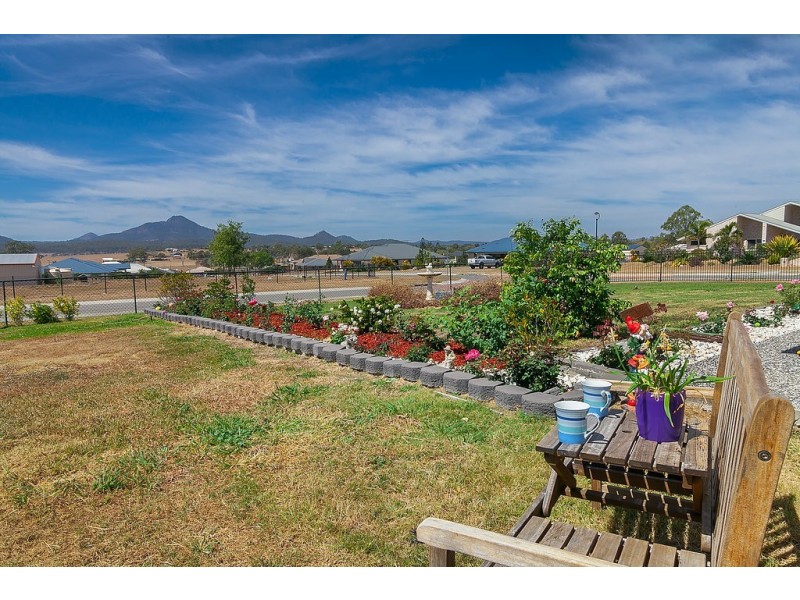 12-14 Peak Court, Peak Crossing QLD 4306