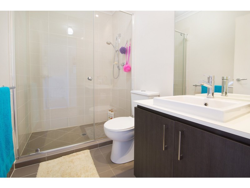 20 Rosella Crescent, Springfield Lakes QLD 4300