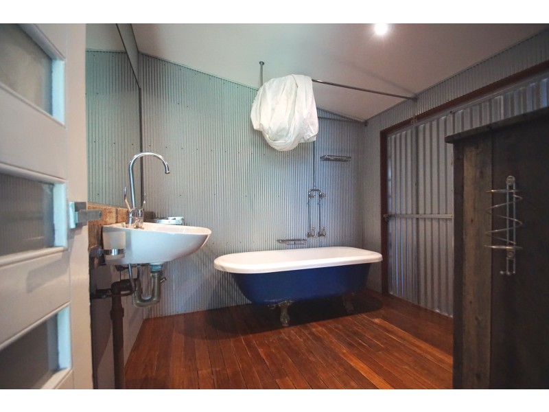 491 Riverside Drive, Pine Mountain QLD 4306