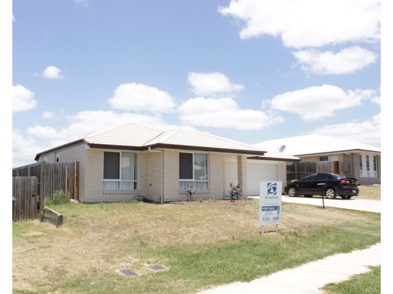 29 Tawney Street, Lowood QLD 4311