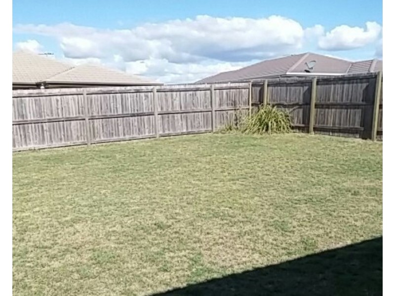 29 Tawney Street, Lowood QLD 4311