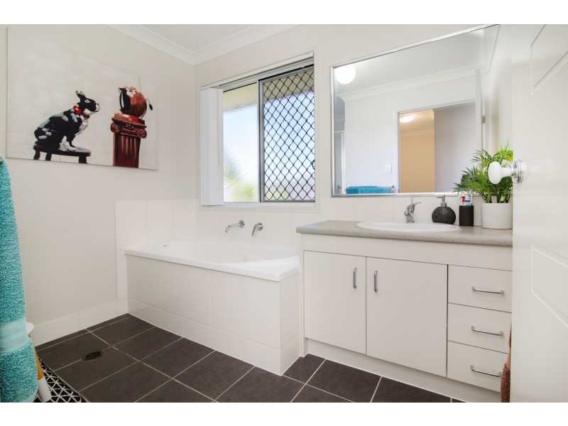 1/1 Ceres Street, Wulkuraka QLD 4305