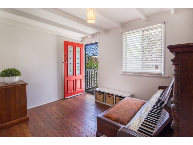 20 Saxelby Street, East Ipswich QLD 4305