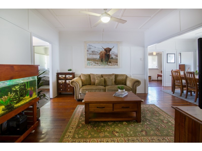 20 Saxelby Street, East Ipswich QLD 4305
