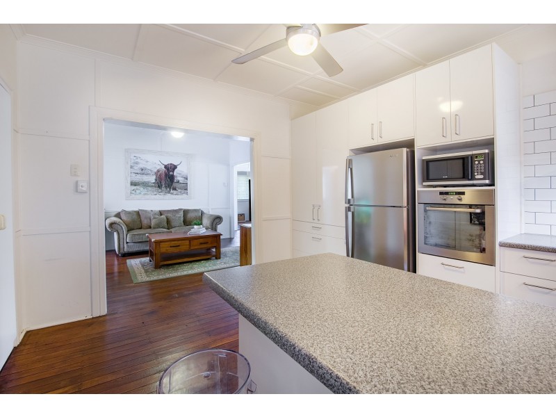 20 Saxelby Street, East Ipswich QLD 4305