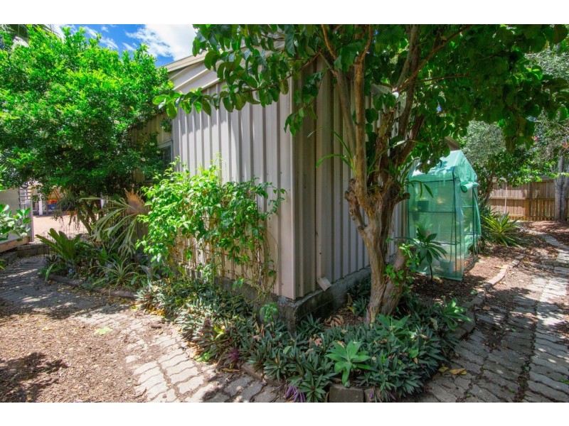 20 Saxelby Street, East Ipswich QLD 4305