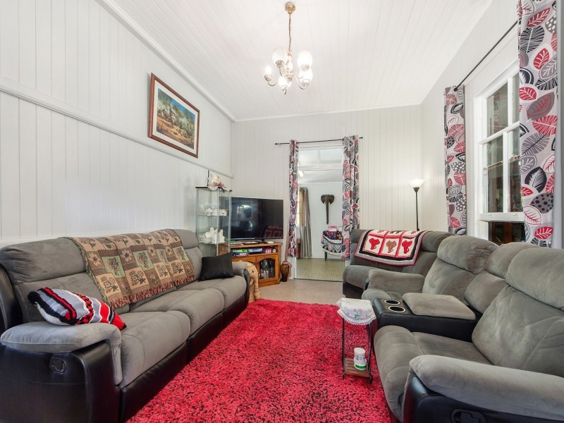 43 Margaret Street, Silkstone QLD 4304