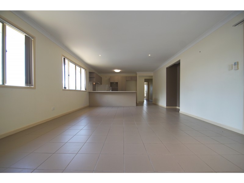 24 Heathwood Place, Collingwood Park QLD 4301