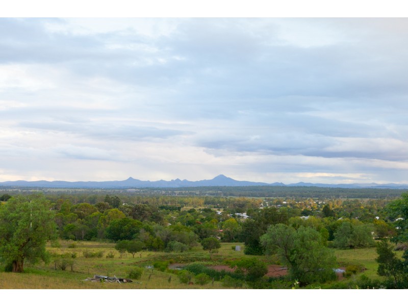 48 Upper John Street, Rosewood QLD 4340