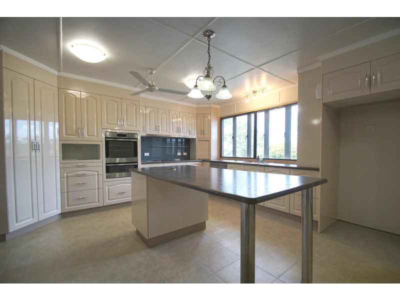 193 Dwyers Road, Peak Crossing QLD 4306