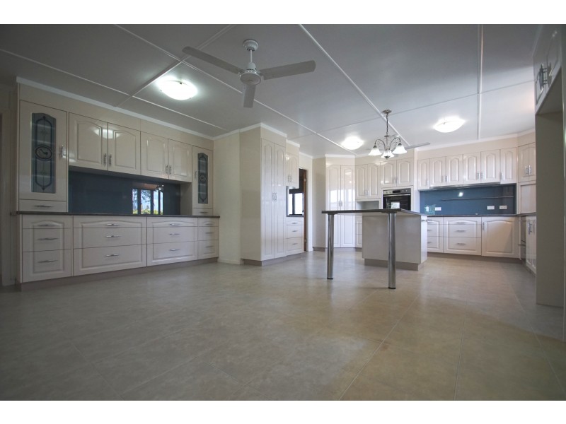 193 Dwyers Road, Peak Crossing QLD 4306